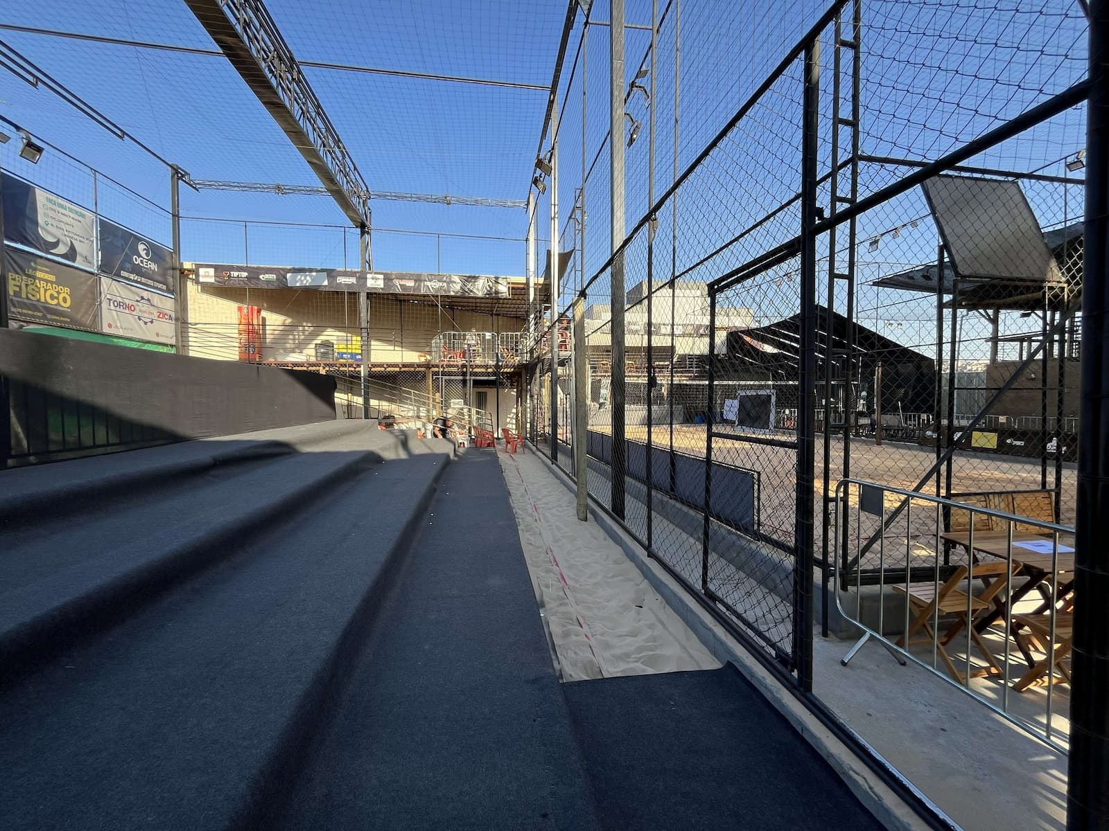 Estrutura de arquibancada para p&uacute;blico