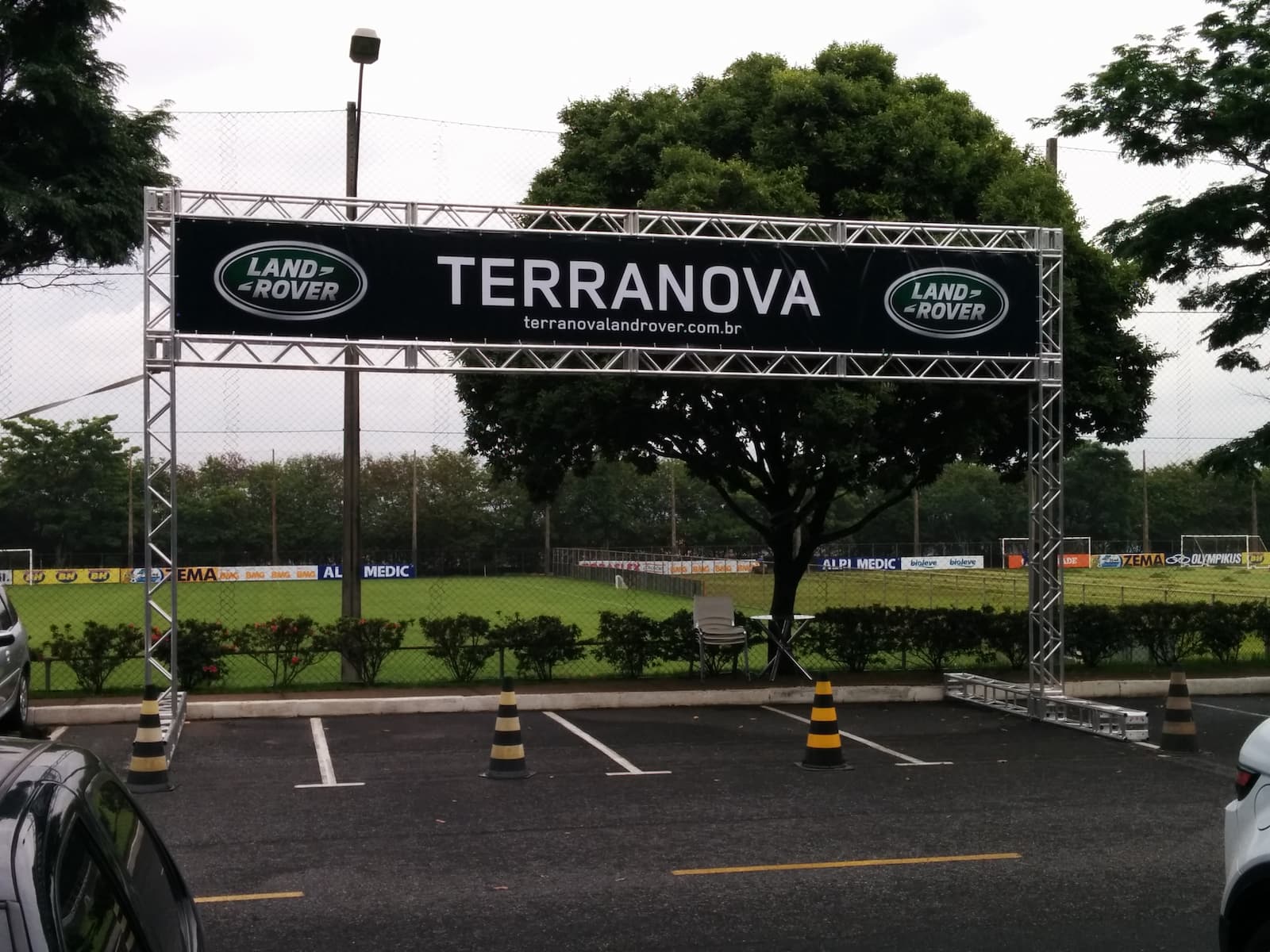 P&oacute;rtico em Boxtruss para comunica&ccedil;&atilde;o visual